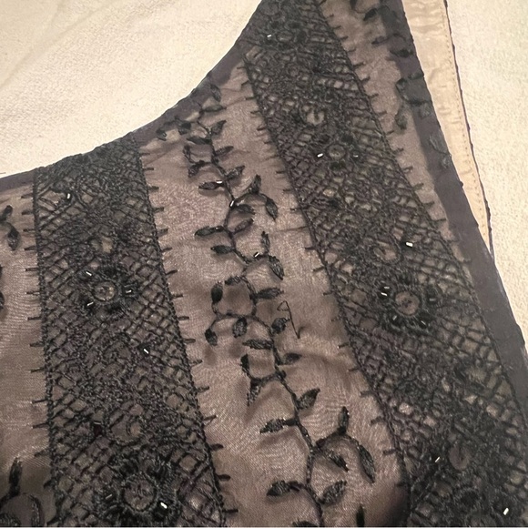 NWT Ann Taylor 100% silk fully lined v neck beaded dress. Size 14. - Picture 9 of 15